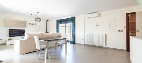 3 Schlafzimmer Haus in Vegas del Genil, Spain, Nr. 173180 17