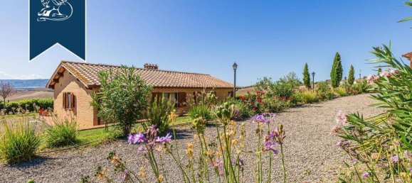 10 bedrooms Commercial property in Montalcino, Italy No. 230217 11