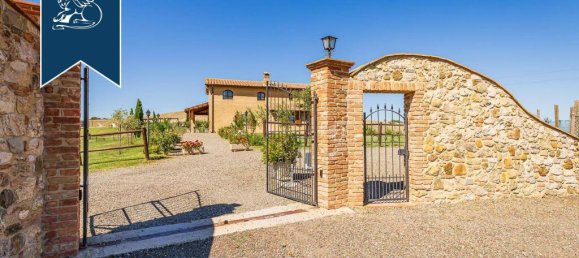 10 bedrooms Commercial property in Montalcino, Italy No. 230217 10