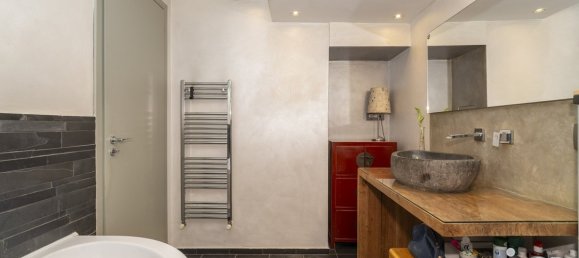 2 bedrooms Apartment in Turin, Italy No. 361703 6