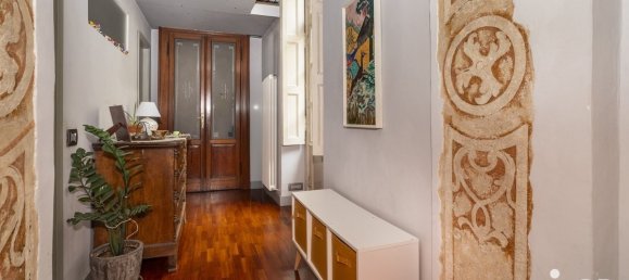 2 bedrooms Apartment in Turin, Italy No. 361703 2