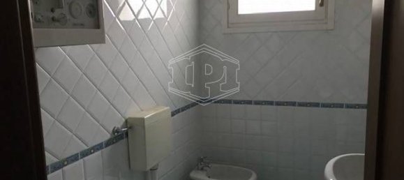 Bureau à Ferrara, Italy 200m² No. 75657 11