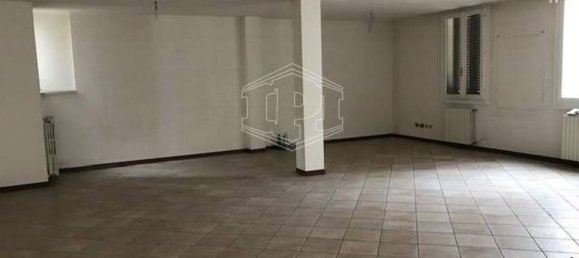 Bureau à Ferrara, Italy 200m² No. 75657 6