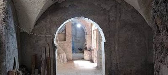 Casa de 6 habitaciónes en Mazzarino, Italy No. 301649 12