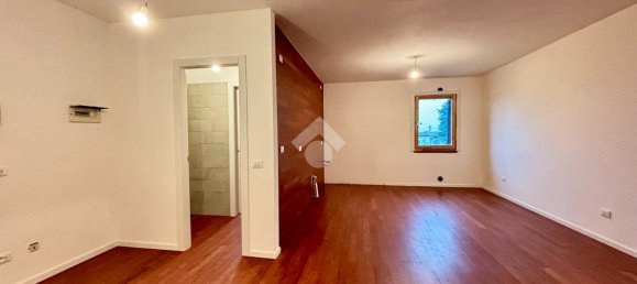 Квартира с 3 комнатами в Лория, Италия № 3049 21