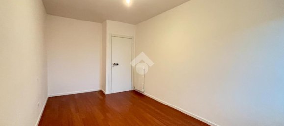 Квартира с 3 комнатами в Лория, Италия № 3049 8