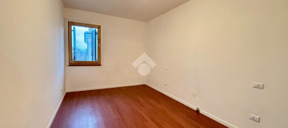 Квартира с 3 комнатами в Лория, Италия № 3049 9