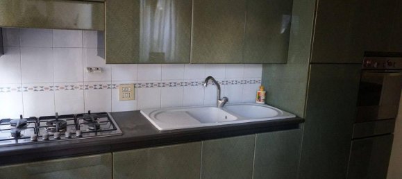 5-Zimmer Wohnung in Prato, Italy, Nr. 146617 8