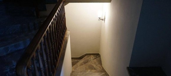 5-Zimmer Wohnung in Prato, Italy, Nr. 146617 7