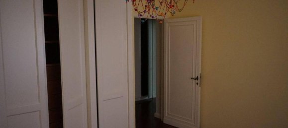 5-Zimmer Wohnung in Prato, Italy, Nr. 146617 3