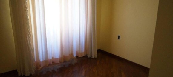 5-Zimmer Wohnung in Prato, Italy, Nr. 146617 13