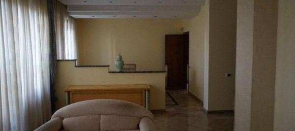 5-Zimmer Wohnung in Prato, Italy, Nr. 146617 12