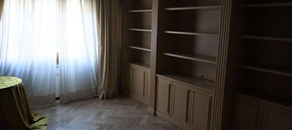 5-Zimmer Wohnung in Prato, Italy, Nr. 146617 4