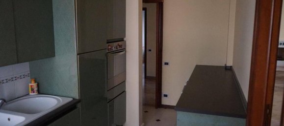 5-Zimmer Wohnung in Prato, Italy, Nr. 146617 9