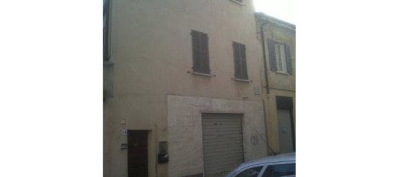 5 غرف نوم شقة في Varese, Italy رقم 254075 2