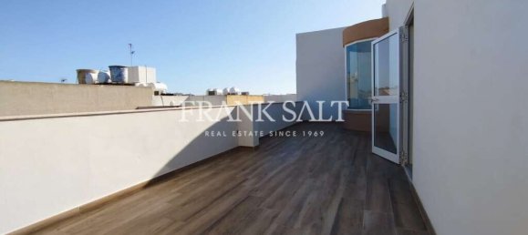 3 bedrooms Penthouse in Marsaskala, Malta No. 2892 4