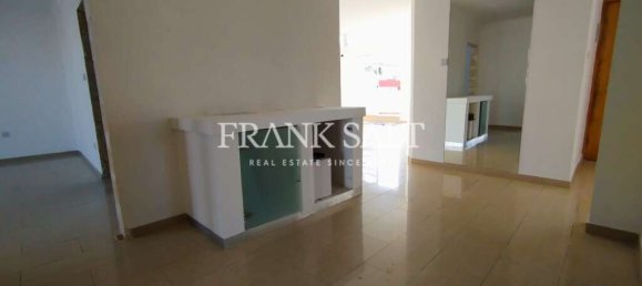 3 bedrooms Penthouse in Marsaskala, Malta No. 2892 6