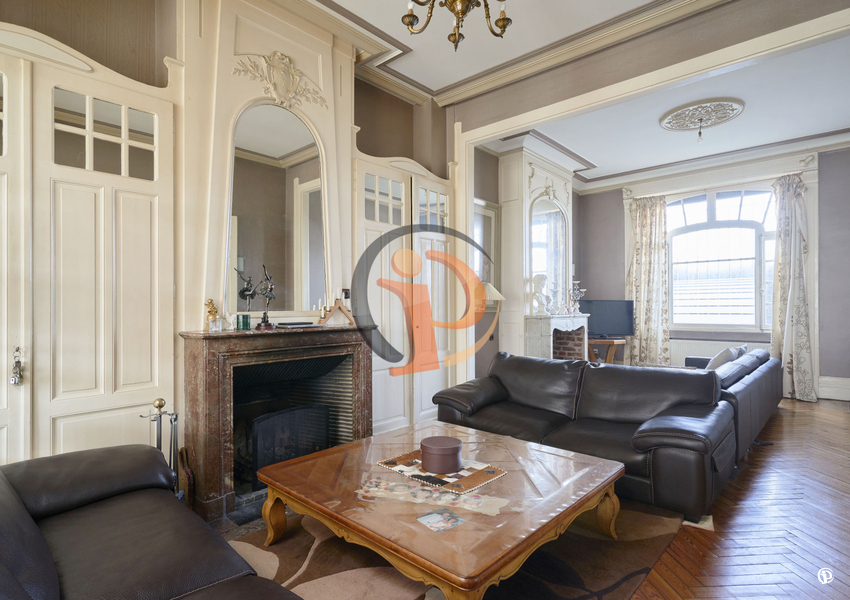 7 bedrooms House in Lille, France No. 98195