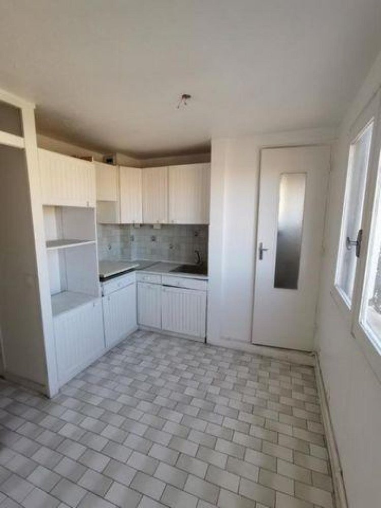 2 bedrooms Apartment in Ales, France No. 37045