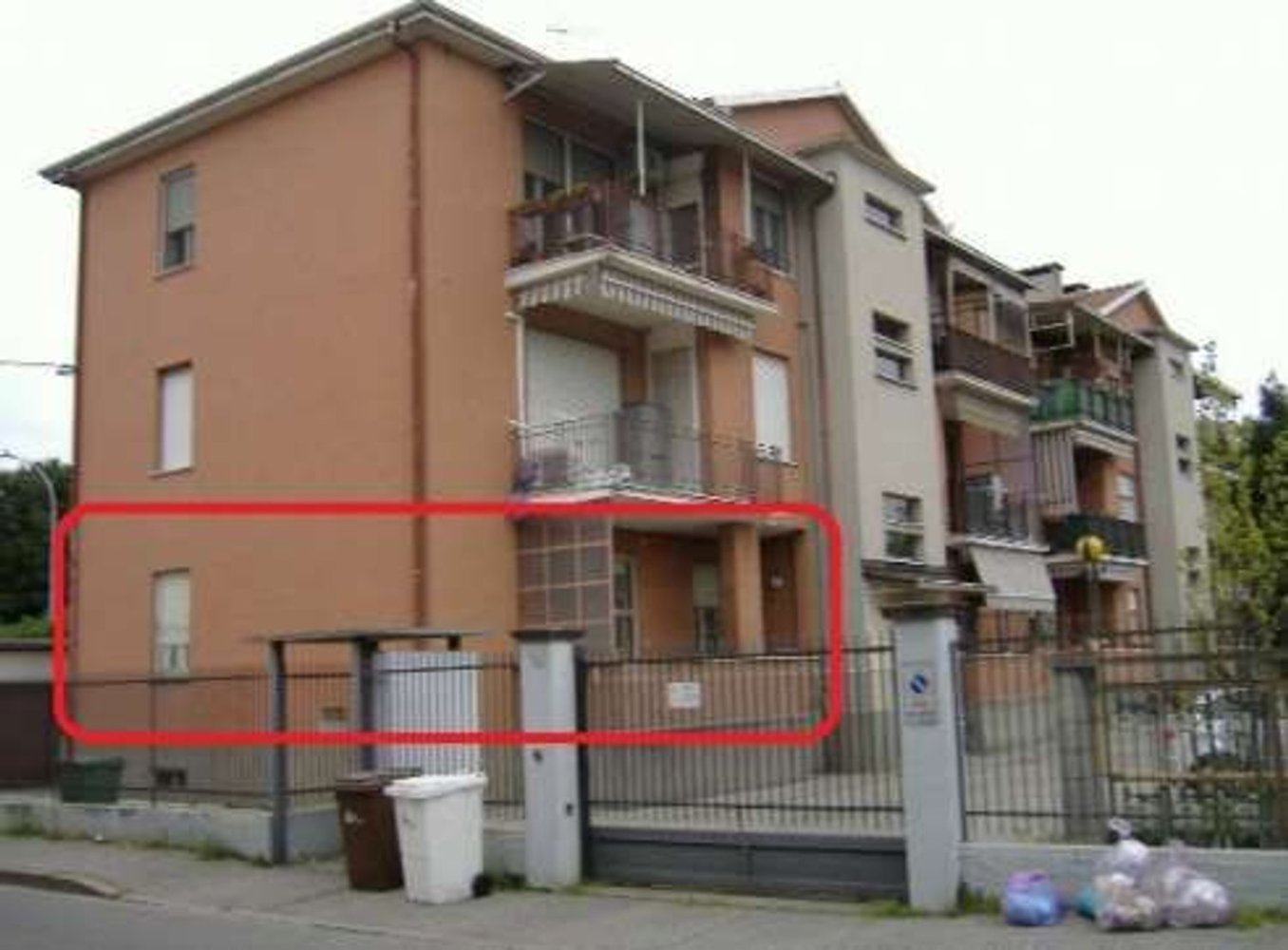 5 Schlafzimmer Wohnung in Gallarate, Italy, Nr. 363496