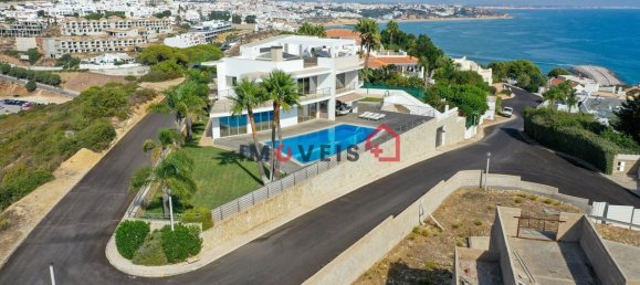 4 bedrooms Villa in Albufeira, Portugal No. 25681 39