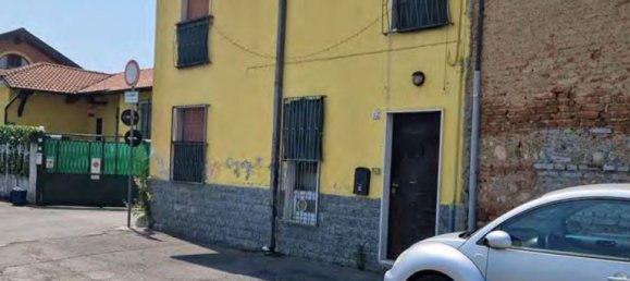 Dúplex de 3 habitaciónes en Nerviano, Italy No. 2392 2