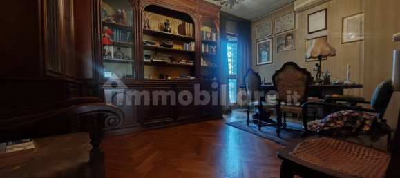 5 bedrooms Apartment in Rome, Italy No. 375493 23
