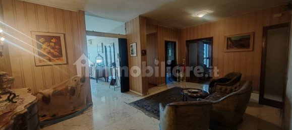 5 bedrooms Apartment in Rome, Italy No. 375493 7