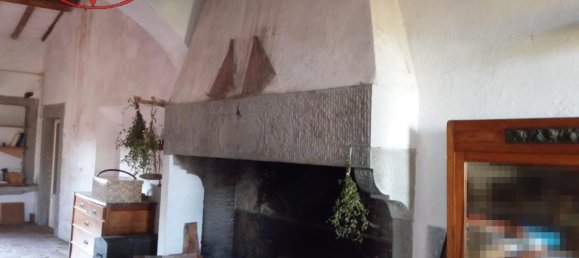 Studio in Laterina Pergine Valdarno, Italy No. 226583 9