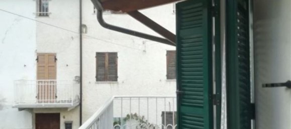 Дом с 12 комнатами в Визоне, Италия № 143221 7