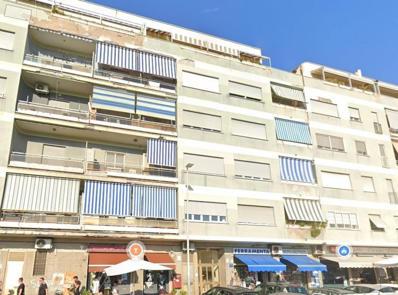 3 bedrooms Apartment in Rome, Italy No. 400186