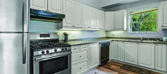 2 bedrooms House in Selkirk, Canada No. 794 11