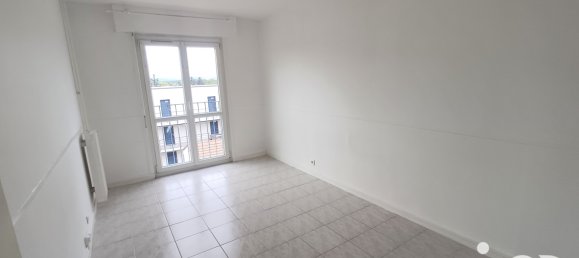 3-salle Appartement à Saint-André-les-Vergers, France No. 55722 4