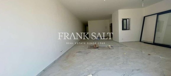 4 bedrooms Penthouse in Attard, Malta No. 1338 2