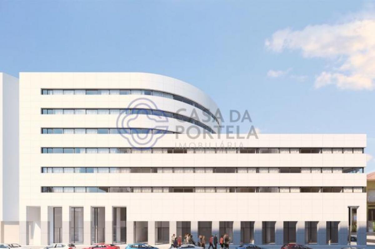 Apartamento de 3 dormitorios en Porto, Portugal No. 2399