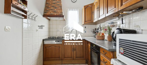 3 bedrooms House in Colombes, France No. 189201 4