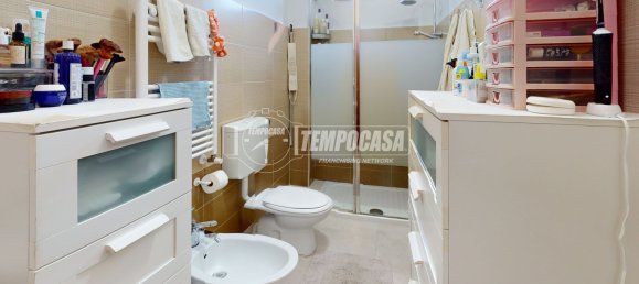 2 bedrooms Apartment in Bari, Italy No. 323083 9
