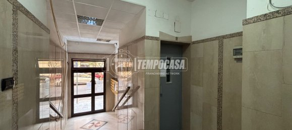 2 bedrooms Apartment in Bari, Italy No. 323083 12