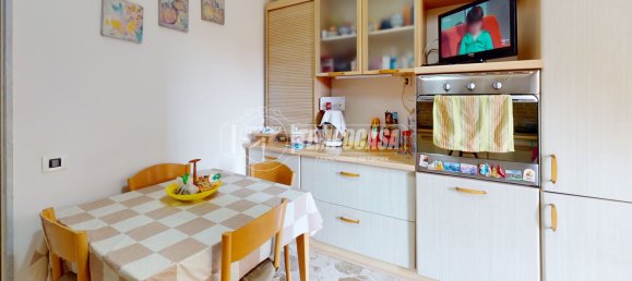 2 bedrooms Apartment in Bari, Italy No. 323083 11