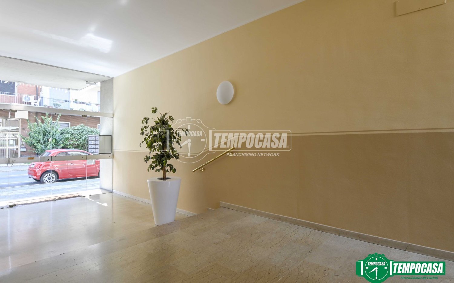 2 rooms Apartment in Bergamo, Italy No. 275022
