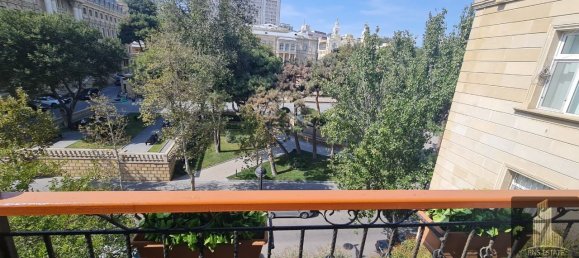 Apartamento de 2 dormitorios en Sabail, Azerbaijan No. 2347 21