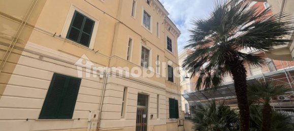 Квартира с 2 спальнями в Анцио, Италия № 11152 11