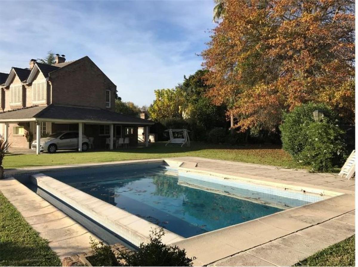 3 bedrooms House in Pilar, Argentina No. 6707