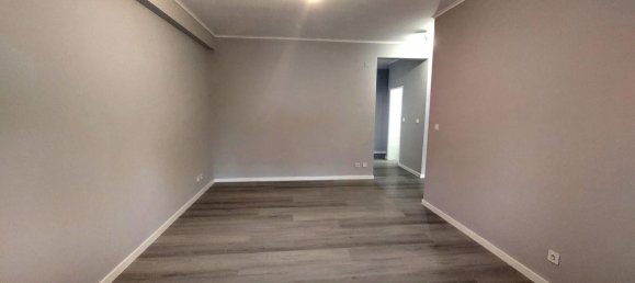 3 bedrooms Apartment in Loures, Portugal No. 93510 2