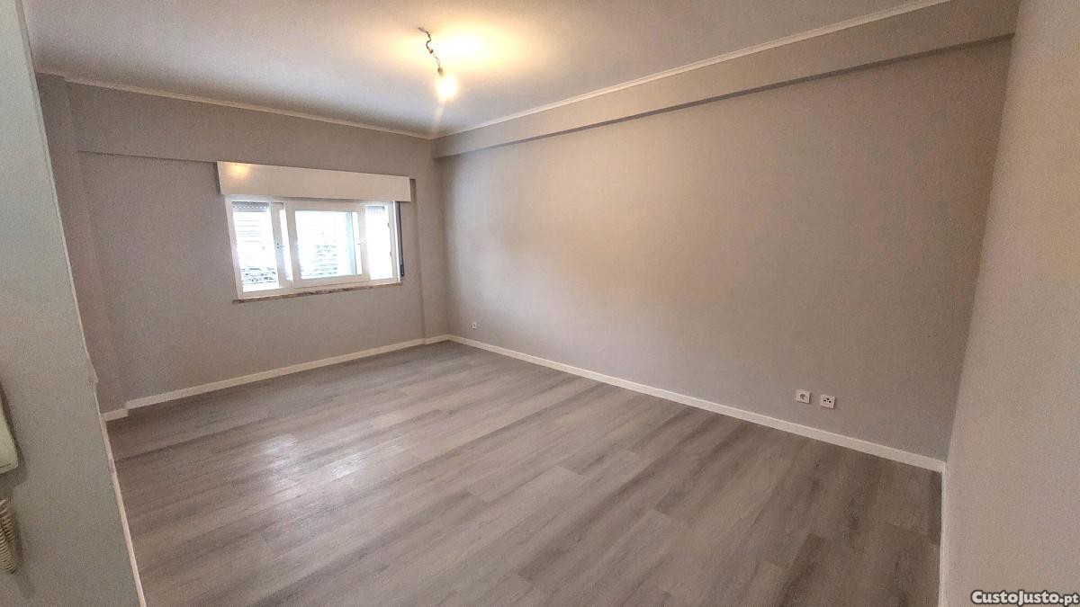 3 bedrooms Apartment in Loures, Portugal No. 93510