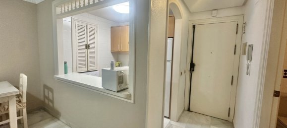 1 bedroom Apartment in Marbella, Spain No. 217420 9