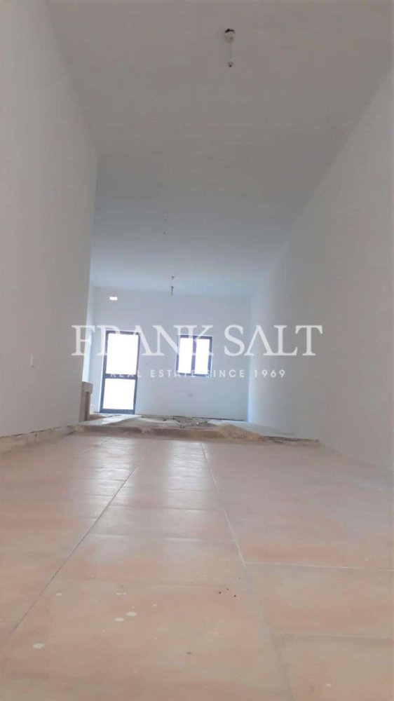 70m² Shop in Santa Venera, Malta No. 12210