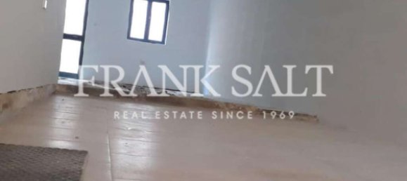 70m² Shop in Santa Venera, Malta No. 12210 2