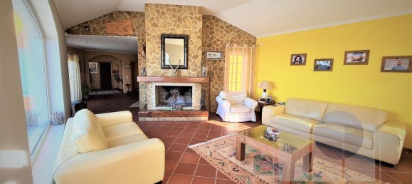 3 bedrooms House in Colares, Portugal No. 49614 25