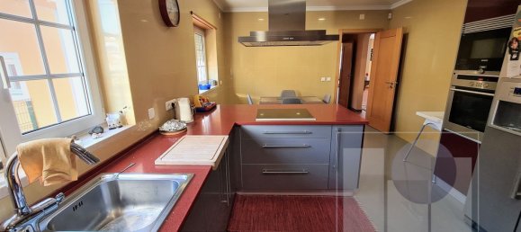 3 bedrooms House in Colares, Portugal No. 49614 29